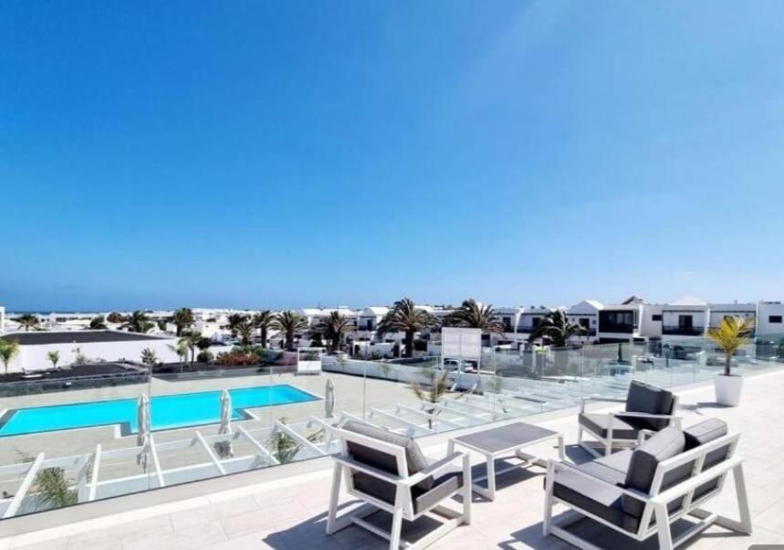 Casa Delfin Apartment Costa Teguise Bagian luar foto